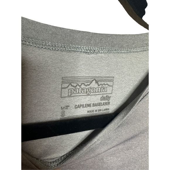 Patagonia Capilene Baselayer Sz Small Men's Gray Short Sleeve Shirt Lightweight - Picture 4 of 5